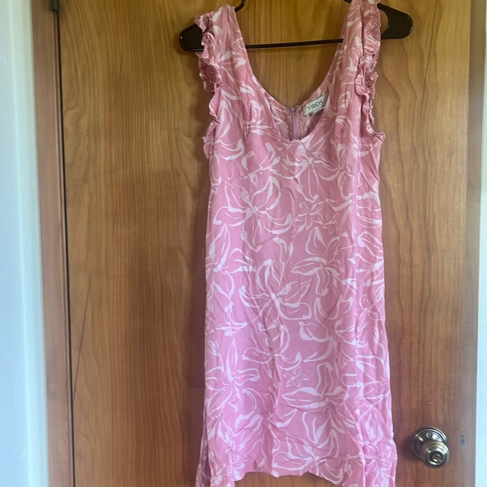 YIREH dress very cute. Unfortunately I’m a 36 D and the top part doesn’t fit.
